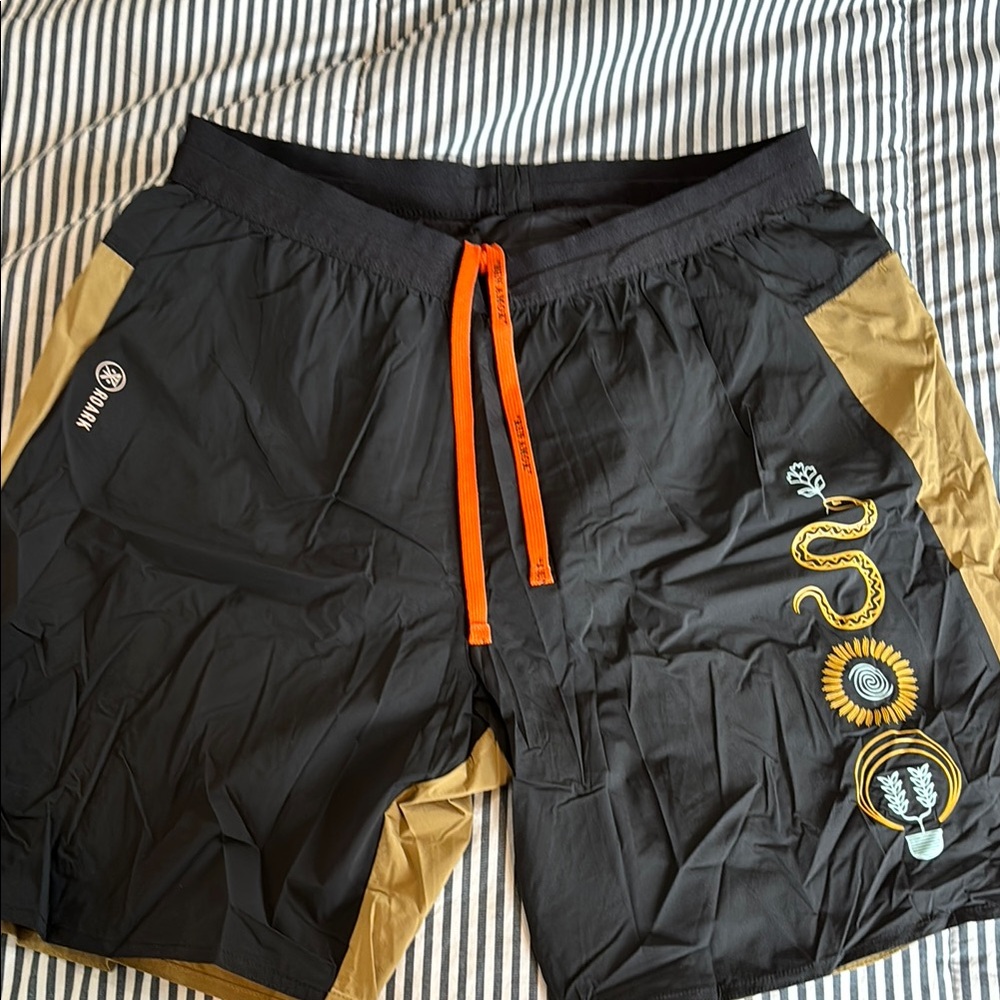 Roark Run Amok Shorts NWOT - M